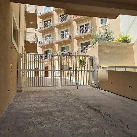 Modern-studio In Qawra Malta St Paul's Bay